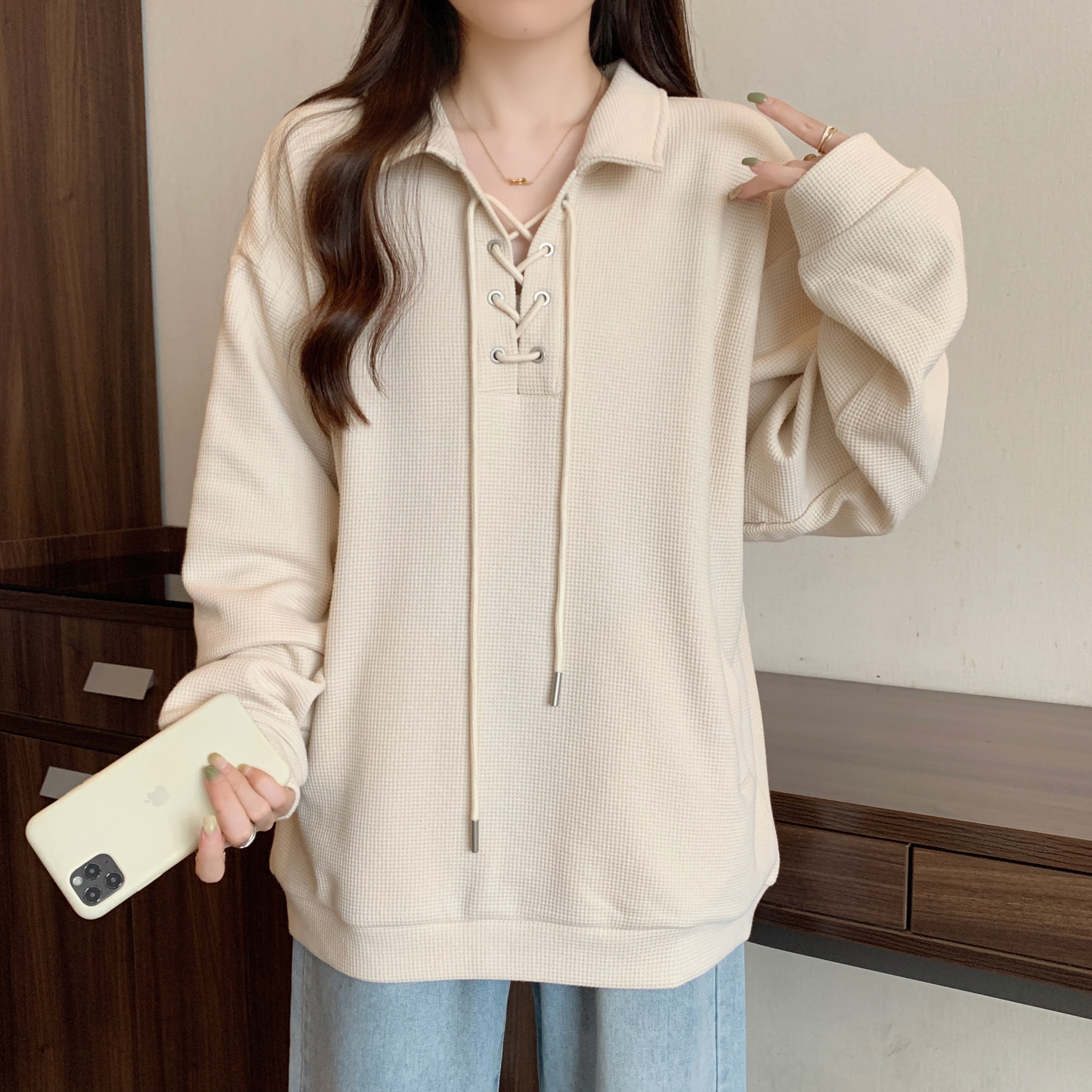 Polo collar straight shoulder sweatshirt