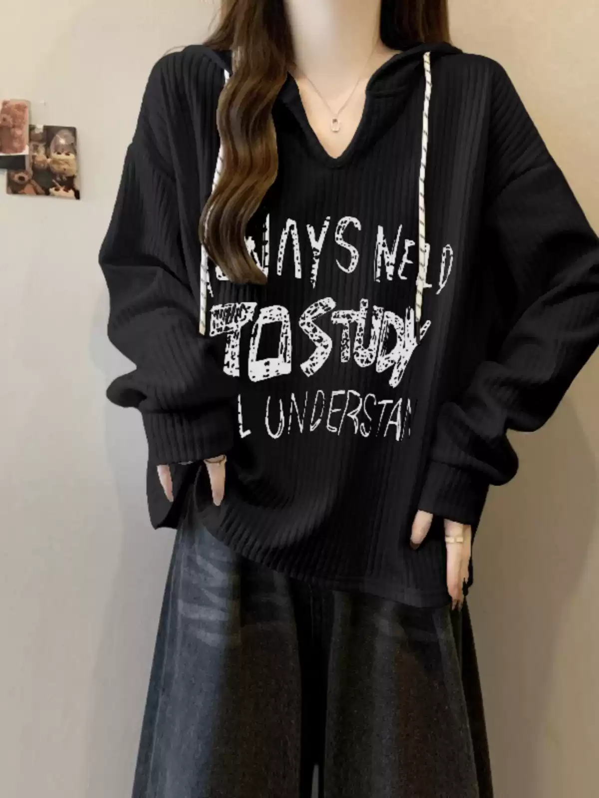 Hooded Straight Shoulder Sweatshirt