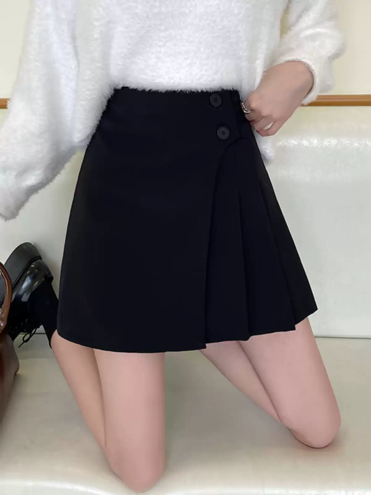 High waist hip-hugging A-line mini skirt