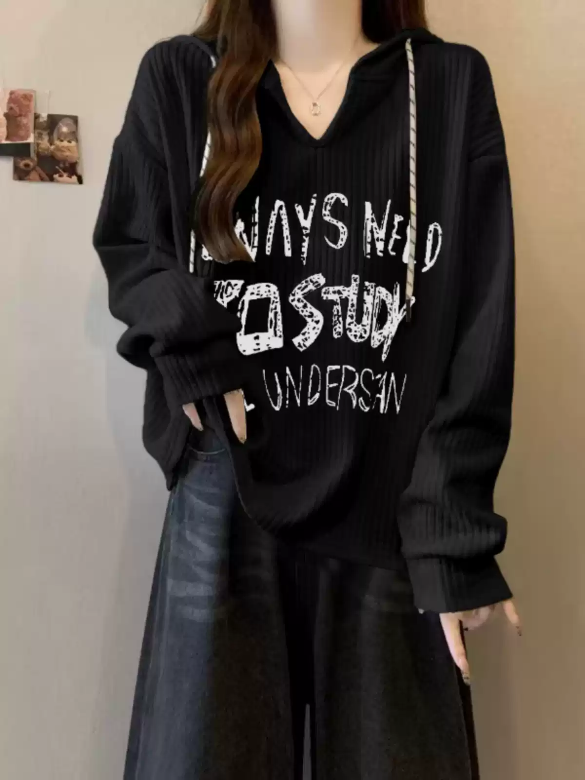 Hooded Straight Shoulder Sweatshirt