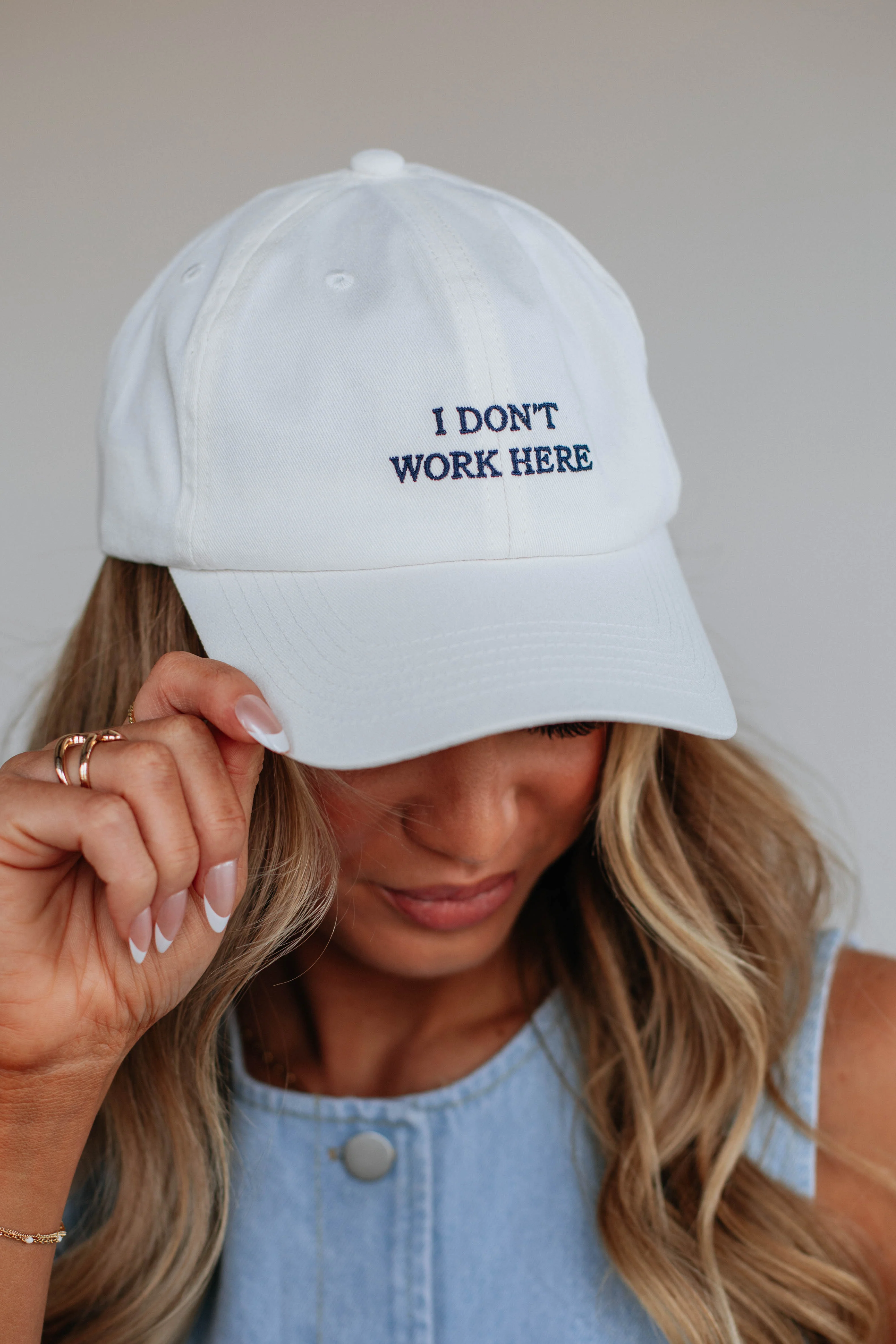 I Don't Work Here Baseball Hat