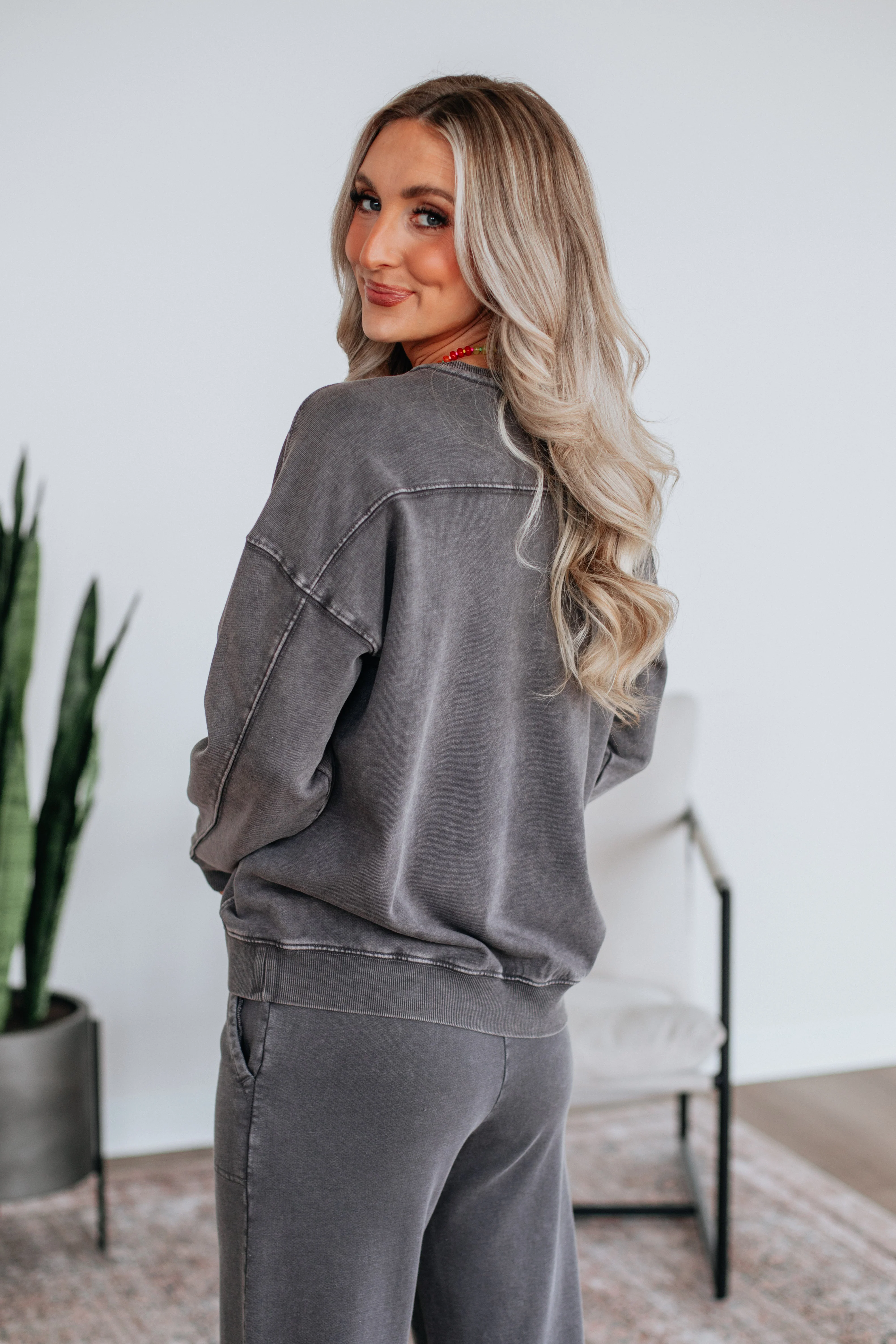Berlin Sweatshirt - Charcoal