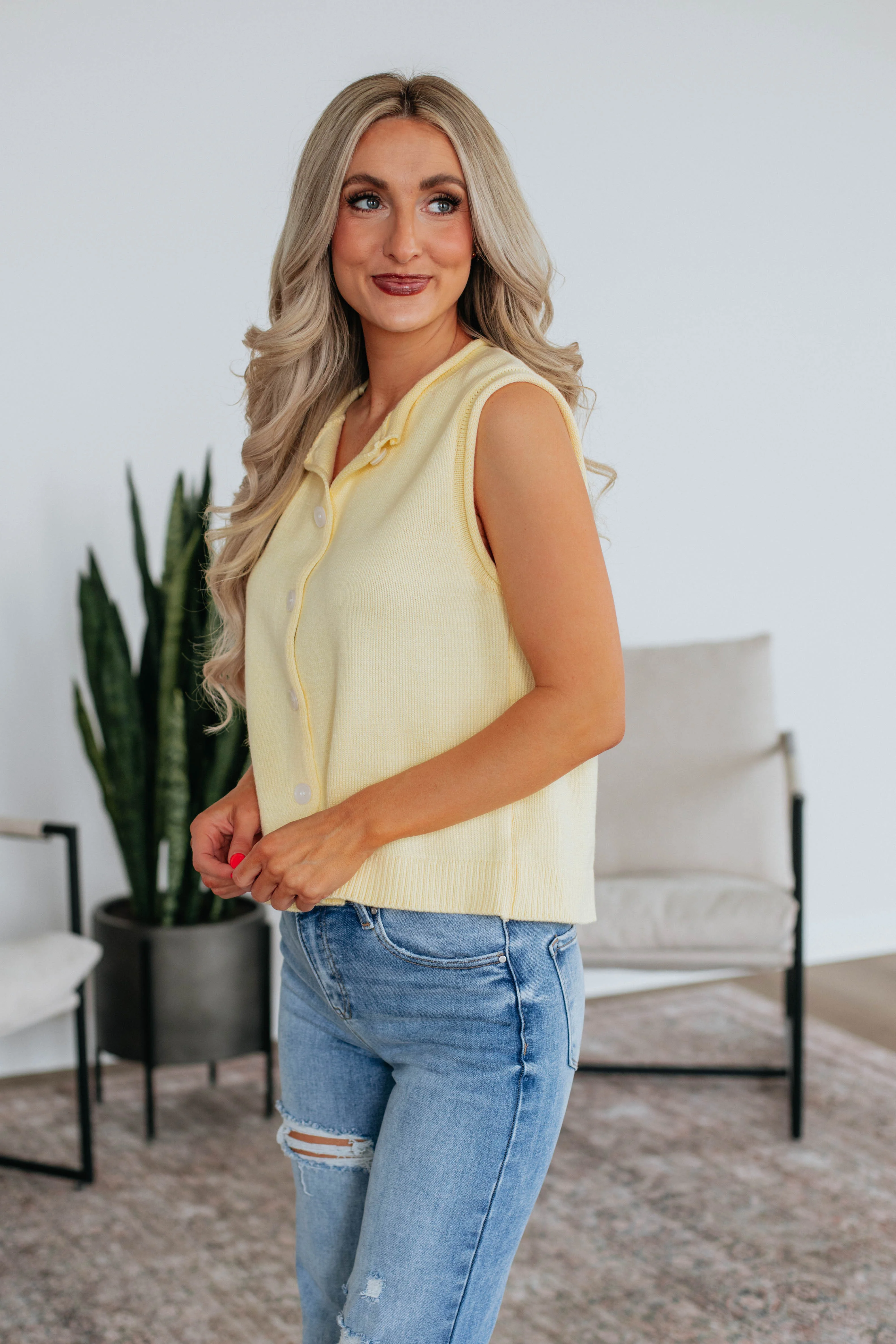 Neena Sweater Vest - Daisy