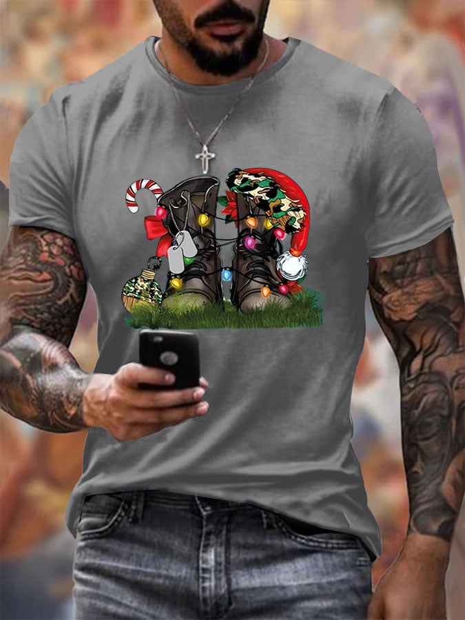 Men's Veteran's Christmas Boots Print Short Sleeve T-shirt