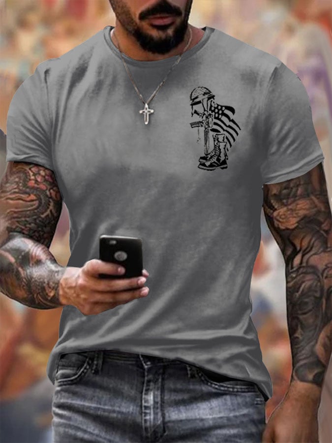 Men's Veteran's Flag Print Short Sleeve T-shirt